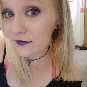 Meet your Posher, Candace